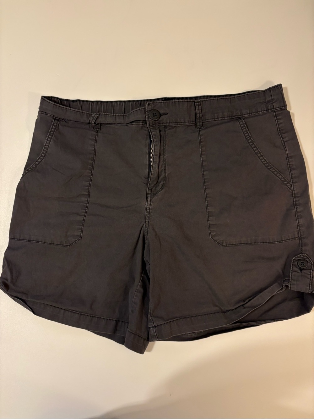 Women's medium grey Casual Utility Shorts